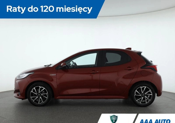 Toyota Yaris cena 78000 przebieg: 99159, rok produkcji 2021 z Bodzentyn małe 211